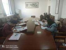 新黄金城667733为受资助学生写喜报2